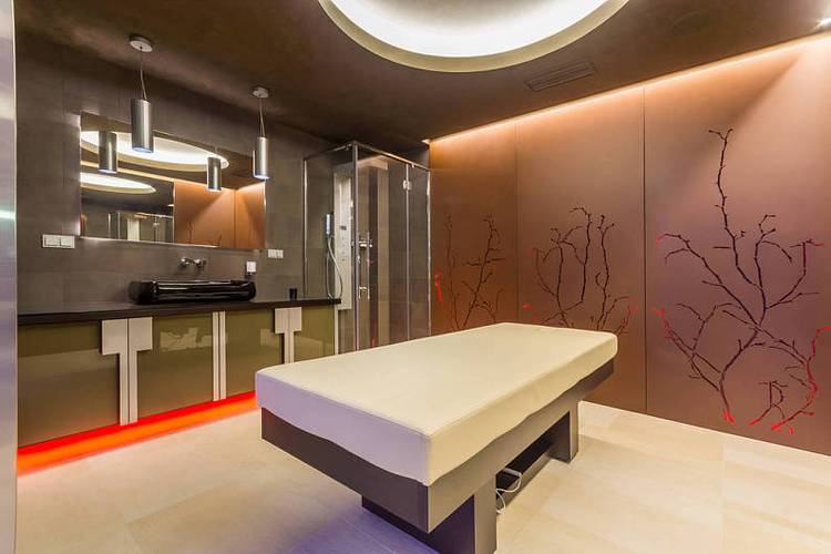 The Benefits of Deep Tissue Massage for Your Holistic Wellness
