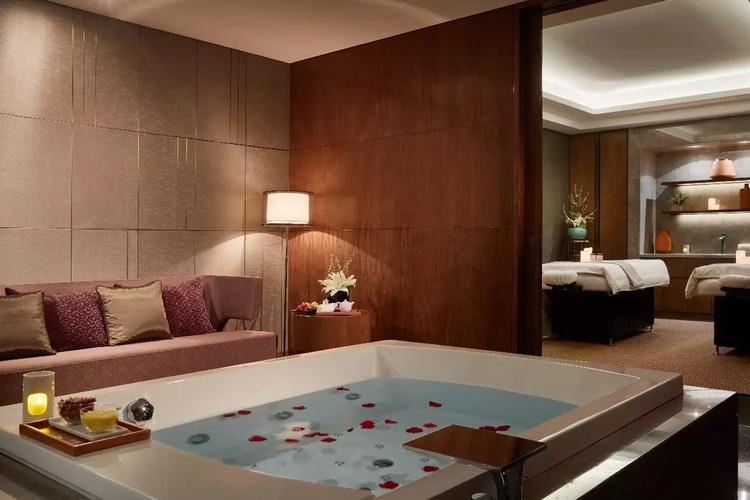 The Benefits of Hand and Foot Spa for Your Health