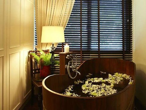 The Ultimate Guide to Herbal Bath SPA for Holistic Wellness