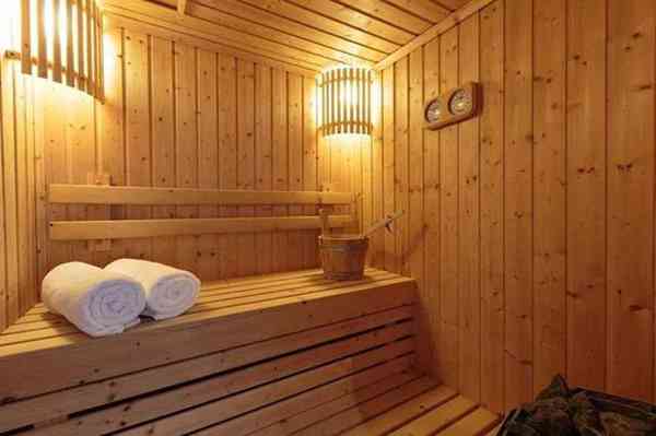 The Synergistic Benefits of Sauna and Exercise: A Holistic Approach to Wellness