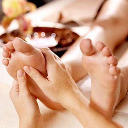 Understanding the Benefits of Foot Reflexology: A Comprehensive Guide to Foot Therapy
