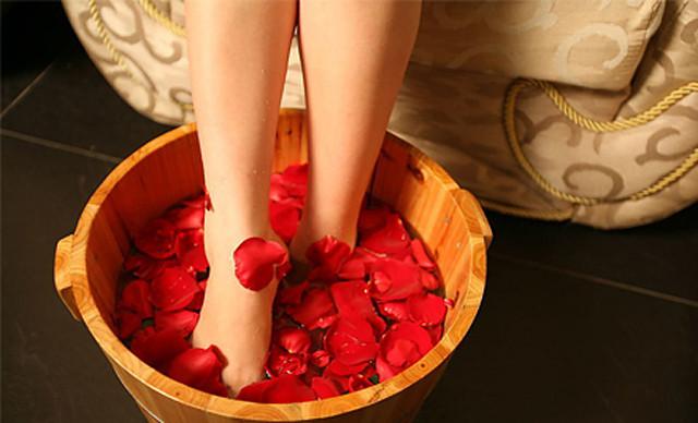 The Holistic Approach to Foot Therapy and Beauty: Unlocking the Secrets of Wellness